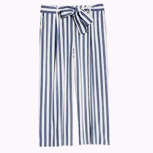 {Halogen} Cropped Wide Leg Striped Pants Blue and Ivory